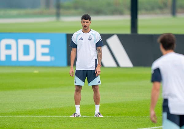 Exequiel Palacios (Argentina, 14) FIFA World Cup, WM, Weltmeisterschaft, Fussball 2026: Argentina Training 18 July 2026, Before FIFA World Cup 2026 Finale: Spanien v Argentinien (Final) at Columbia Park Training Facility in Morristown, New Jersey, USA. Photo: Marco Bader *** Exequiel Palacios, Argentina, 14th FIFA World Cup 2026 Argentina Training Session, July 18, 2026, Ahead of the 2026 FIFA World Cup Final between Spain and Argentina at the Columbia Park Training Facility in Morristown, New Jersey, USA. Photo by Marco Bader Copyright: HMBxMedia xMarcoxBader