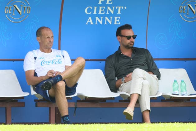 SSC Napoli Training Camp - Day 2 Massimiliano Allegri, coach of Napoli, and Giovanni Manna, sporting director of Napoli, during a training session on Day of the preseason camp of SSC Napoli at stadio Carciato in Dimaro Folgarida, Trento, Italy, on July 18, 2025. Dimaro Folgarida Trento Italy  Copyright: xCiroxDexLucax originalFilename:deluca-sscnapol260718_npWC4.jpg