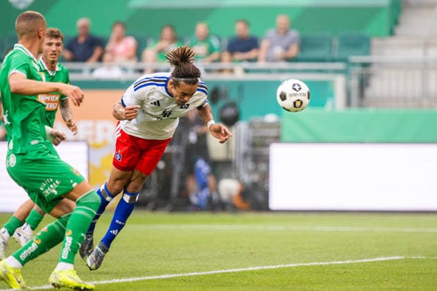 RAPID WIEN - HABMURGER SV Yussuf Poulsen of HSV scores a goal during the pre season friendly football match between SC Rapid Vienna and Hamburger SV at the Allianz Stadion. Vienna, Austria, July 18, 2026. Photo by Branislav Racko Copyright: xx 080A9206