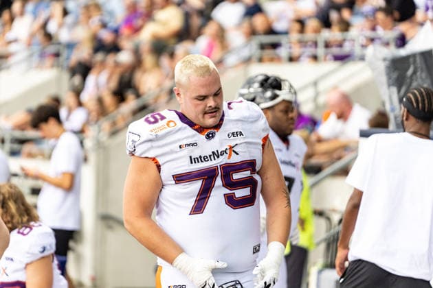 18.07.2026, xdaymx, American Football EFA European Football Alliance, Frankfurt Galaxy - Raiders Tirol, enttäuschter Justin Keaton nach dem Spiel Frankfurt am Main *** July 18, 2026, xdaymx, American Football EFA European Football Alliance, Frankfurt Galaxy vs. Raiders Tirol, a disappointed Justin Keaton after the game in Frankfurt am Main