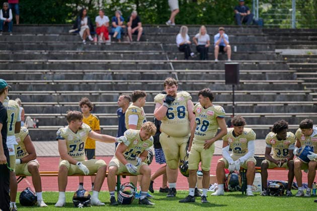 Playoffs, Junior Bowl, U20, GFLJ, Nürnberg Rams vs. Hamburg Huskies German Football League Juniors(GFLJ), U20, Nürnberg Rams vs. Hamburg Huskies Nürnberg Berthold-Brecht-Sportanlage Bayern Deutschland *** Playoffs, Junior Bowl, U20, GFLJ, Nuremberg Rams vs. Hamburg Huskies German Football League Juniors (GFLJ), U20, Nuremberg Rams vs. Hamburg Huskies Nuremberg Berthold Brecht Sports Complex Bavaria, Germany Copyright: x30nullvierxPhotographie,xGerhardxLehnerx