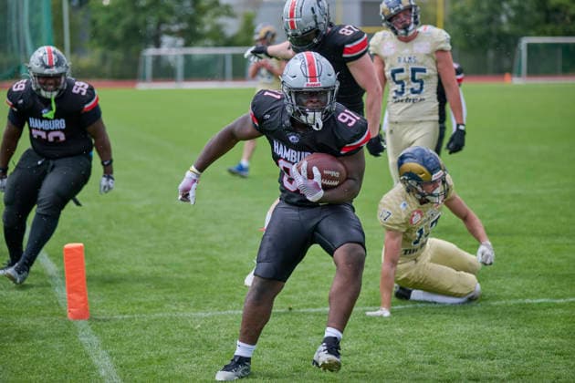 Playoffs, Junior Bowl, U20, GFLJ, Nürnberg Rams vs. Hamburg Huskies German Football League Juniors(GFLJ), U20, Nürnberg Rams vs. Hamburg Huskies Nürnberg Berthold-Brecht-Sportanlage Bayern Deutschland *** Playoffs, Junior Bowl, U20, GFLJ, Nuremberg Rams vs. Hamburg Huskies German Football League Juniors (GFLJ), U20, Nuremberg Rams vs. Hamburg Huskies Nuremberg Berthold Brecht Sports Complex Bavaria, Germany Copyright: x30nullvierxPhotographie,xGerhardxLehnerx