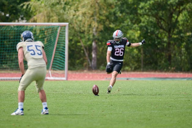 Playoffs, Junior Bowl, U20, GFLJ, Nürnberg Rams vs. Hamburg Huskies German Football League Juniors(GFLJ), U20, Nürnberg Rams vs. Hamburg Huskies Nürnberg Berthold-Brecht-Sportanlage Bayern Deutschland *** Playoffs, Junior Bowl, U20, GFLJ, Nuremberg Rams vs. Hamburg Huskies German Football League Juniors (GFLJ), U20, Nuremberg Rams vs. Hamburg Huskies Nuremberg Berthold Brecht Sports Complex Bavaria, Germany Copyright: x30nullvierxPhotographie,xGerhardxLehnerx