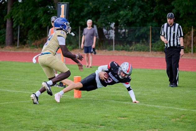 Playoffs, Junior Bowl, U20, GFLJ, Nürnberg Rams vs. Hamburg Huskies German Football League Juniors(GFLJ), U20, Nürnberg Rams vs. Hamburg Huskies Nürnberg Berthold-Brecht-Sportanlage Bayern Deutschland *** Playoffs, Junior Bowl, U20, GFLJ, Nuremberg Rams vs. Hamburg Huskies German Football League Juniors (GFLJ), U20, Nuremberg Rams vs. Hamburg Huskies Nuremberg Berthold Brecht Sports Complex Bavaria, Germany Copyright: x30nullvierxPhotographie,xGerhardxLehnerx