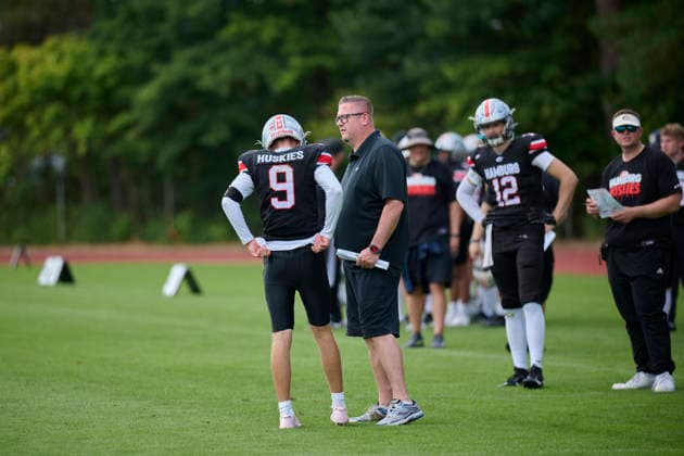 Playoffs, Junior Bowl, U20, GFLJ, Nürnberg Rams vs. Hamburg Huskies German Football League Juniors(GFLJ), U20, Nürnberg Rams vs. Hamburg Huskies Nürnberg Berthold-Brecht-Sportanlage Bayern Deutschland *** Playoffs, Junior Bowl, U20, GFLJ, Nuremberg Rams vs. Hamburg Huskies German Football League Juniors (GFLJ), U20, Nuremberg Rams vs. Hamburg Huskies Nuremberg Berthold Brecht Sports Complex Bavaria, Germany Copyright: x30nullvierxPhotographie,xGerhardxLehnerx