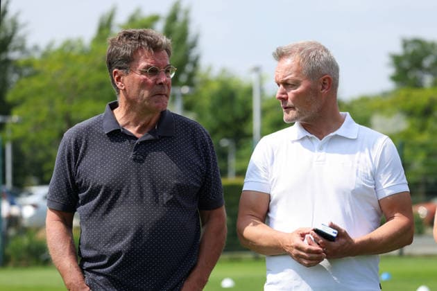 VfL vs Verl, Testspiel Wolfsburg, 18.07.2026, Fußball, Herren, Saison 2026 2027, 2. BL, VfL Wolfsburg vs SC Verl, Testspiel, Geschäftsführer Dieter Hecking (VfL Wolfsburg), Geschäftsführer Finanze Jens Klingfurt (VfL Wolfsburg) Niedersachsen Deutschland *** VfL vs. Verl, Friendly Match, Wolfsburg, July 18, 2026, Soccer, Men s, 2026–2027 Season, 2. Bundesliga, VfL Wolfsburg vs. SC Verl, Friendly Match, Sporting Director Dieter Hecking (VfL Wolfsburg), Chief Financial Officer Jens Klingfurt (VfL Wolfsburg), Lower Saxony, Germany