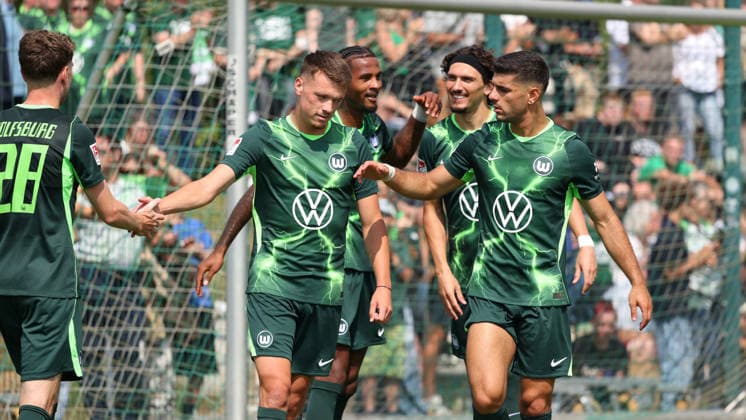 VfL vs Verl, Testspiel Wolfsburg, 18.07.2026, Fußball, Herren, Saison 2026 2027, 2. BL, VfL Wolfsburg vs SC Verl, Testspiel, Cleiton Santana dos Santos (VfL Wolfsburg) Torjubel zum 2:0 Niedersachsen Deutschland *** VfL vs. Verl, Friendly Match in Wolfsburg, July 18, 2026, Soccer, Men s, 2026–2027 Season, 2. Bundesliga, VfL Wolfsburg vs. SC Verl, Friendly Match, Cleiton Santana dos Santos of VfL Wolfsburg celebrates a goal in the 2–0 win, Lower Saxony, Germany