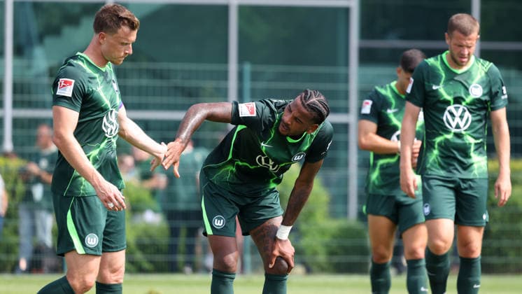 VfL vs Verl, Testspiel Wolfsburg, 18.07.2026, Fußball, Herren, Saison 2026 2027, 2. BL, VfL Wolfsburg vs SC Verl, Testspiel, Yannick Gerhardt (VfL Wolfsburg), Cleiton Santana dos Santos (VfL Wolfsburg) Niedersachsen Deutschland *** VfL vs. Verl, Friendly Match, Wolfsburg, July 18, 2026, Soccer, Men s, 2026–2027 Season, 2. Bundesliga, VfL Wolfsburg vs. SC Verl, Friendly Match, Yannick Gerhardt (VfL Wolfsburg), Cleiton Santana dos Santos (VfL Wolfsburg), Lower Saxony, Germany
