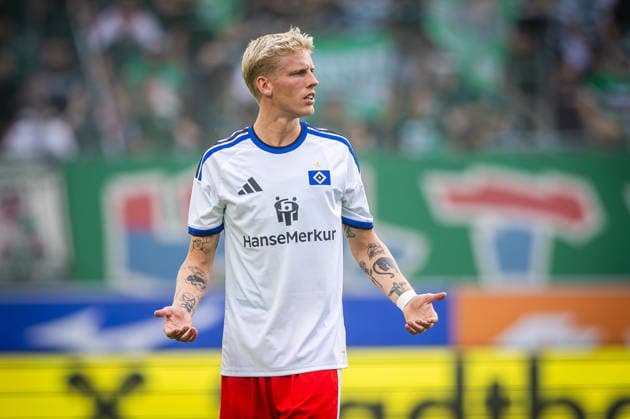 RAPID WIEN - HABMURGER SV Albert Gronaek of HSV during the pre season friendly football match between SC Rapid Vienna and Hamburger SV at the Allianz Stadion. Vienna, Austria, July 18, 2026. Photo by Branislav Racko Copyright: xx 080A9026