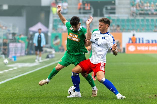 SOCCER - Rapid vs HSV, test match VIENNA,AUSTRIA,18.JUL.26 - SOCCER - ADMIRAL Bundesliga, 1. DFL, 1. Deutsche Bundesliga, SK Rapid Wien vs Hamburger SV, test match. Image shows Yusuf Demir (Rapid) and Nicolai Remberg (HSV).  GEPAxpictures xPhilippxBrem
