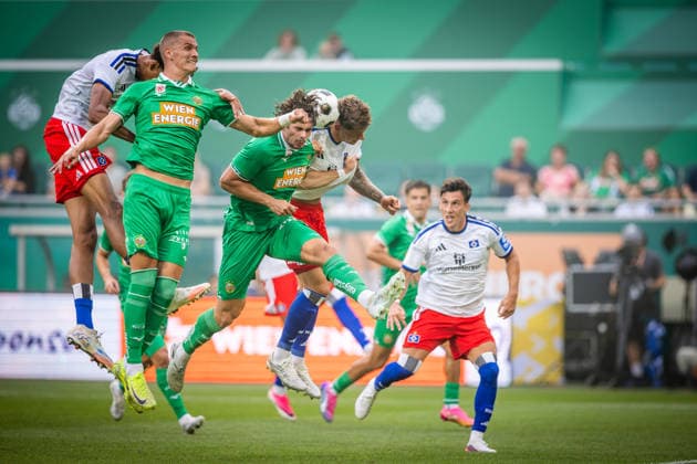RAPID WIEN - HABMURGER SV Nenad Cvetkovic, Jakob Scholler of Rapid and Yussuf Poulsen of HSV during the pre season friendly football match between SC Rapid Vienna and Hamburger SV at the Allianz Stadion. Vienna, Austria, July 18, 2026. Photo by Branislav Racko Copyright: xx 080A9048