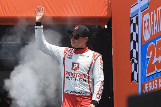 NORTH WILKESBORO, NC - JULY 18: Christopher Bell ( 62 Halmar Friesen Racing Pristine Auction Toyota) waves to the fans prior to the running of the NASCAR, Motorsport, USA Craftsman Truck Series FaithFest 250 on July 18, 2026 at North Wilkesboro Speedway in North Wilkesboro, NC. (Photo by Jeff Robinson Icon Sportswire) AUTO: JUL 18 NASCAR CRAFTSMAN Truck Series Faith Fest 250 EDITORIAL USE ONLY Icon26071824464250