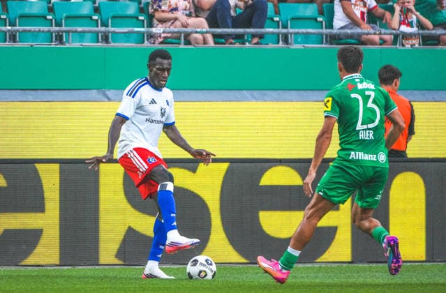 Fussball Österreich - 18.07.2026 - Internationales Testspiel - SK Rapid Wien vs. Hamburger SV (HSV) - Allianz Stadion - Weststadion (Wien Hütteldorf, Österreich): Immanuel Pherai (Hamburger SV) *** Soccer Austria July 18, 2026 International Friendly SK Rapid Vienna vs. Hamburger SV (HSV) Allianz Stadium (Weststadion), Vienna-Hütteldorf, Austria Immanuel Pherai, Hamburger SV Copyright: xLukasxBierederx