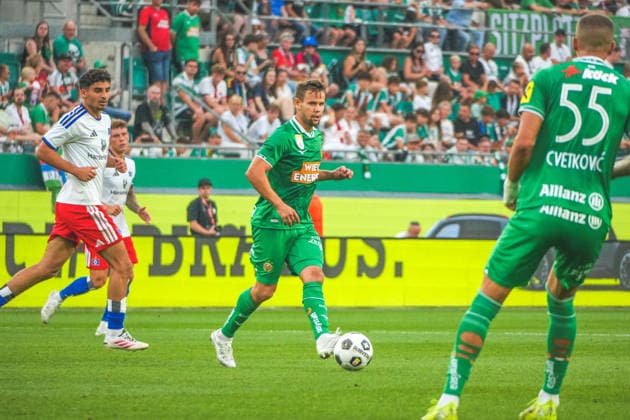 Fussball Österreich - 18.07.2026 - Internationales Testspiel - SK Rapid Wien vs. Hamburger SV (HSV) - Allianz Stadion - Weststadion (Wien Hütteldorf, Österreich): Louis Schaub (SK Rapid Wien) *** Soccer Austria July 18, 2026 International Friendly SK Rapid Vienna vs. Hamburger SV (HSV) Allianz Stadium (Weststadion), Vienna-Hütteldorf, Austria Louis Schaub SK Rapid Vienna Copyright: xLukasxBierederx