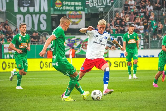 Fussball Österreich - 18.07.2026 - Internationales Testspiel - SK Rapid Wien vs. Hamburger SV (HSV) - Allianz Stadion - Weststadion (Wien Hütteldorf, Österreich): Jordan Torunarigha (Hamburger SV) *** Soccer Austria July 18, 2026 International Friendly SK Rapid Vienna vs. Hamburger SV (HSV) Allianz Stadium (Weststadion), Vienna-Hütteldorf, Austria Jordan Torunarigha, Hamburger SV Copyright: xLukasxBierederx