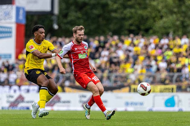 Testspiel: Rot-Weiß Oberhausen - Borussia Dortmund; 18.07.2026 Filippo Mane (Borussia Dortmund, 39), +o10ü Testspiel: Rot-Weiß Oberhausen - Borussia Dortmund; Stadion Niederrhein, Oberhausen; 18.07.2026 *** Friendly Match: Rot-Weiß Oberhausen vs. Borussia Dortmund, July 18, 2026; Filippo Mane, Borussia Dortmund, 39, o10ü; Friendly Match: Rot-Weiß Oberhausen vs. Borussia Dortmund, Niederrhein Stadium, Oberhausen, July 18, 2026 Copyright: xBEAUTIFULxSPORTS Buriakovx