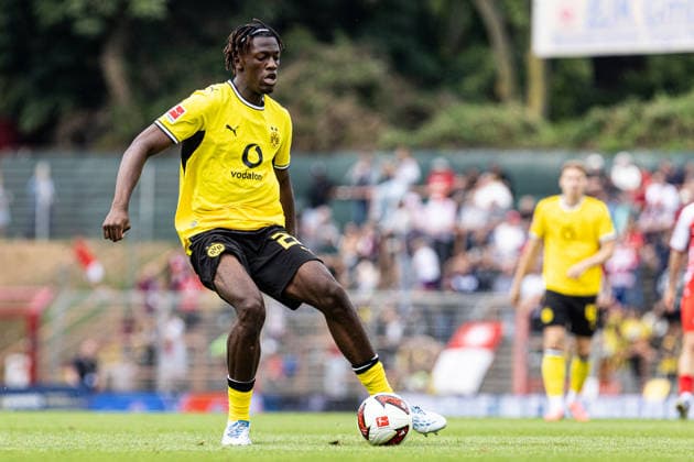 Testspiel: Rot-Weiß Oberhausen - Borussia Dortmund; 18.07.2026 Joane Gadou (Borussia Dortmund, 22) Testspiel: Rot-Weiß Oberhausen - Borussia Dortmund; Stadion Niederrhein, Oberhausen; 18.07.2026 *** Friendly Match: Rot-Weiß Oberhausen vs. Borussia Dortmund, July 18, 2026, Joane Gadou, Borussia Dortmund, 22; Friendly Match: Rot-Weiß Oberhausen vs. Borussia Dortmund, Niederrhein Stadium, Oberhausen, July 18, 2026 Copyright: xBEAUTIFULxSPORTS Buriakovx