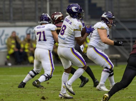 Pass catch from 8 Darrell Stewart (Wide Receiver) Vienna Vikings Rhein Fire vs Vienna Vikings, American Football, American Football League Europe, Week 9, 2026, 18.07.2026, Duisburg Schauinsland-Reisen-Arena Germany Copyright: xFootxBowl ChristopherxMettkenx