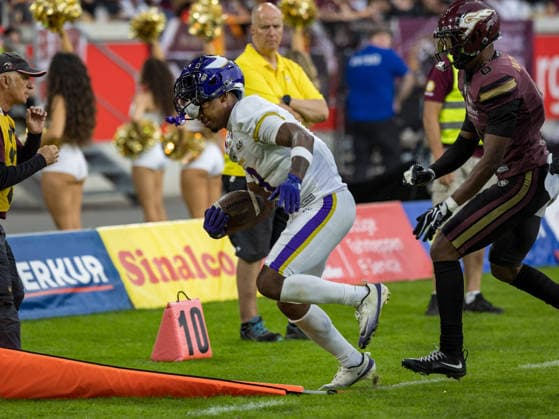 8 Darrell Stewart (Wide Receiver) Vienna Vikings lost the helm. Rhein Fire vs Vienna Vikings, American Football, American Football League Europe, Week 9, 2026, 18.07.2026, Duisburg Schauinsland-Reisen-Arena Germany Copyright: xFootxBowl ChristopherxMettkenx