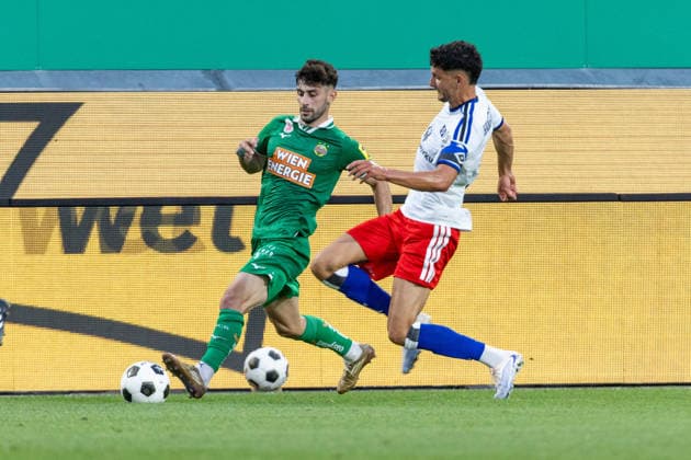 SOCCER - Rapid vs HSV, test match VIENNA,AUSTRIA,18.JUL.26 - SOCCER - ADMIRAL Bundesliga, 1. DFL, 1. Deutsche Bundesliga, SK Rapid Wien vs Hamburger SV, test match. Image shows Yusuf Demir (Rapid) and Joel Agyekum (HSV).  GEPAxpictures xPhilippxBrem