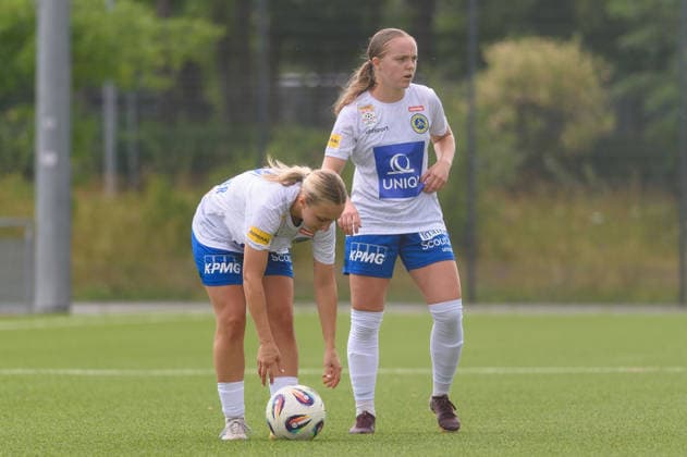 MUNICH, GERMANY - JULY 18: Hannah Fankhauser (19 First Vienna) and Maja Keckeis (28 First Vienna) during the pre-season friendly match between Bayern Munich II and First Vienna at FC Bayern Campus on July 18, 2026 in Munich, Germany (Photo by Sven Beyrich Sports Press Photo)  Copyright: xSvenxBeyrich SportsxPressxPhotox Sportspressphoto_SPR192750
