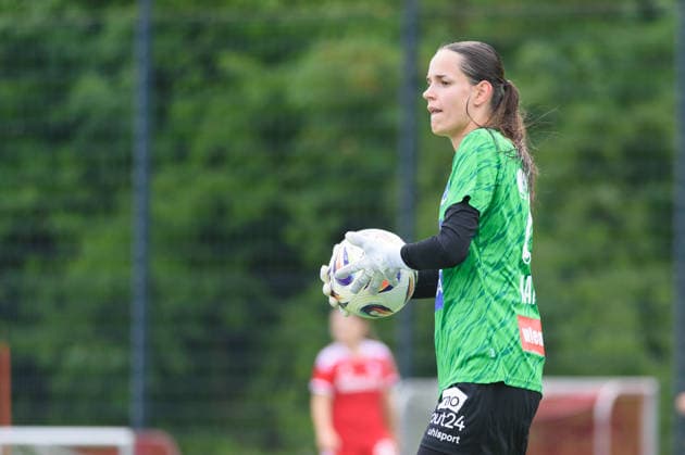 MUNICH, GERMANY - JULY 18: Goalkeeper Amelie Kandlhofer (22 First Vienna) during the pre-season friendly match between Bayern Munich II and First Vienna at FC Bayern Campus on July 18, 2026 in Munich, Germany (Photo by Sven Beyrich Sports Press Photo)  Copyright: xSvenxBeyrich SportsxPressxPhotox Sportspressphoto_SPR192772