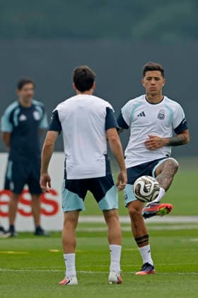 RECORD DATE NOT STATED 18th July 2026; Columbia Park Training Facility, Morristown, New Jersey, United States of America; FIFA World Cup, WM, Weltmeisterschaft, Fussball Football, Argentina Training Session; Enzo Fernandez of Argentina controls the ball HeulerxAndrey DiaEsportivo