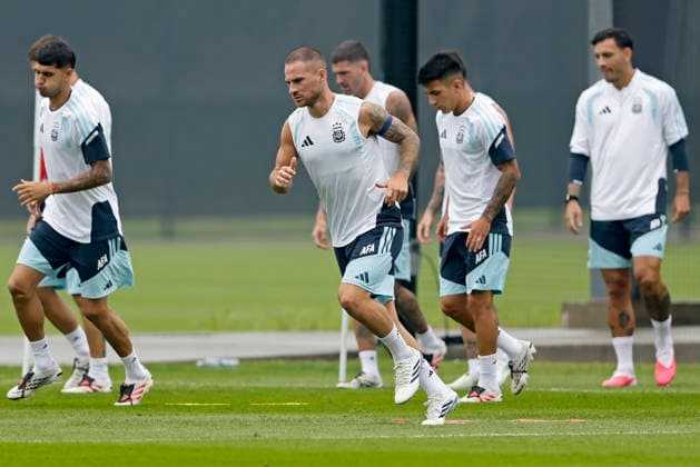 RECORD DATE NOT STATED 18th July 2026; Columbia Park Training Facility, Morristown, New Jersey, United States of America; FIFA World Cup, WM, Weltmeisterschaft, Fussball Football, Argentina Training Session; Alexis Mac Allister of Argentina runs HeulerxAndrey DiaEsportivo