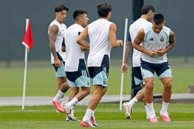 RECORD DATE NOT STATED 18th July 2026; Columbia Park Training Facility, Morristown, New Jersey, United States of America; FIFA World Cup, WM, Weltmeisterschaft, Fussball Football, Argentina Training Session; Lautaro Martinez of Argentina HeulerxAndrey DiaEsportivo