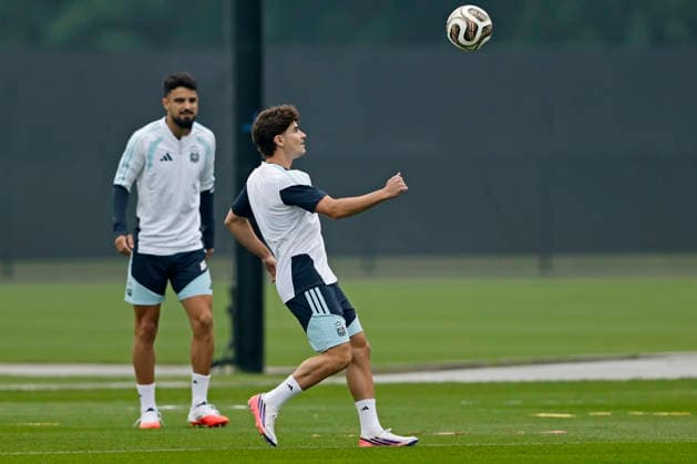 RECORD DATE NOT STATED 18th July 2026; Columbia Park Training Facility, Morristown, New Jersey, United States of America; FIFA World Cup, WM, Weltmeisterschaft, Fussball Football, Argentina Training Session; Julian Alvarez of Argentina looks the ball HeulerxAndrey DiaEsportivo