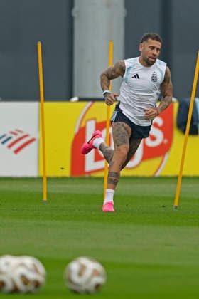 RECORD DATE NOT STATED 18th July 2026; Columbia Park Training Facility, Morristown, New Jersey, United States of America; FIFA World Cup, WM, Weltmeisterschaft, Fussball Football, Argentina Training Session; Nicolas Otamendi of Argentina runs HeulerxAndrey DiaEsportivo