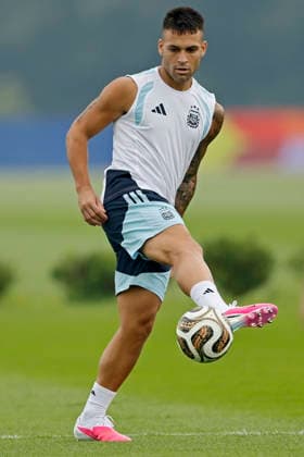 RECORD DATE NOT STATED 18th July 2026; Columbia Park Training Facility, Morristown, New Jersey, United States of America; FIFA World Cup, WM, Weltmeisterschaft, Fussball Football, Argentina Training Session; Lautaro Martinez of Argentina controls the ball HeulerxAndrey DiaEsportivo