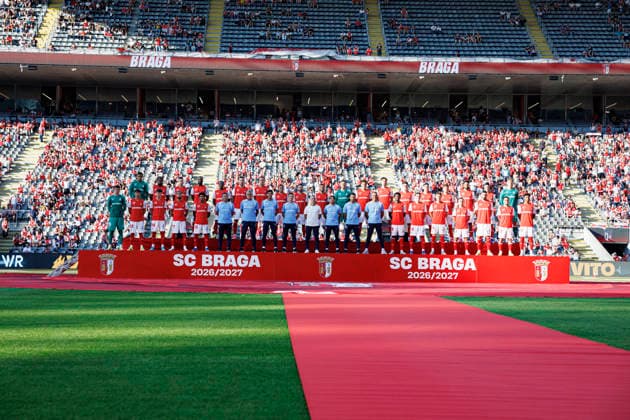 Players and Staff of Braga seen during International Friendly, Länderspiel, Nationalmannschaft game between teams of SC Braga and Celta de Vigo (Luis Santos Ball Raw Images) Braga Estadio Municipal de Braga Portugal Copyright: xLuisxSantosx luissantos_braga_celta_2627_3-8