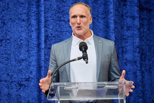 July 18, 2026, Toronto, On, Canada: Toronto Blue Jays President Mark Shapiro speaks before the unveiling of a statue commemorating the Toronto Blue Jays 1992 and 1993 World Series wins ahead of MLB, Baseball Herren, USA baseball action against the Chicago White Sox in Toronto, Saturday, July 18, 2026. Canada News - July 18, 2026  - ZUMAc35_ 20260718_zaf_c35_020 Copyright: xSammyxKoganx