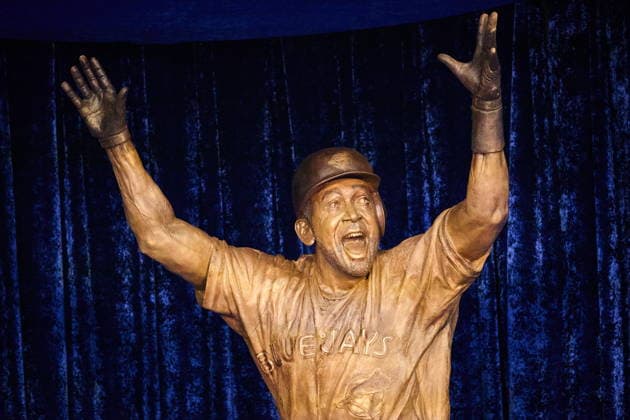 July 18, 2026, Toronto, On, Canada: The Toronto Blue Jays unveil a statue commemorating the Toronto Blue Jays 1992 and 1993 World Series wins ahead of MLB, Baseball Herren, USA baseball action against the Chicago White Sox in Toronto, Saturday, July 18, 2026. Canada News - July 18, 2026  - ZUMAc35_ 20260718_zaf_c35_024 Copyright: xSammyxKoganx