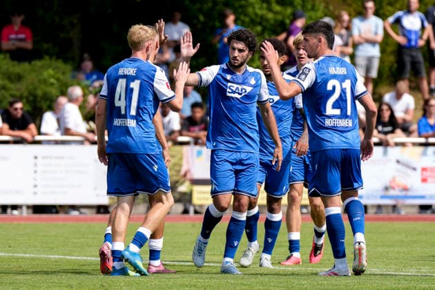 Spieler der TSG 1899 Hoffenheim, jubeln über das Tor zum 1:0, Jubel, Torjubel, Torerfolg, celebrate the goal, goal, celebration, jubelt ueber das Tor, Freuen, Freude, freut sich, optimistisch, positiv, Spielszene, Highlight, Action, Aktion, 18.07.2026, Bad Friedrichshall (Deutschland), Fussball, Testspiel, TSG 1899 Hoffenheim - SGV Heilbronn-Freiberg, DFB DFL REGULATIONS PROHIBIT ANY USE OF PHOTOGRAPHS AS IMAGE SEQUENCES AND OR QUASI-VIDEO. *** TSG 1899 Hoffenheim players celebrate the 1-0 goal, Celebration, Goal Celebration, Goal Scored, Celebrating the Goal, Goal, Celebration, Celebrating the Goal, Joy, Happiness, Happy, Optimistic, Positive, Game Scene, Highlight, Action, July 18, 2026, Bad Friedrichshall, Germany, soccer, friendly match, TSG 1899 Hoffenheim vs. SGV Heilbronn Freiberg, DFB and DFL regulations prohibit any use of photographs as image sequences and or quasi-video xozx