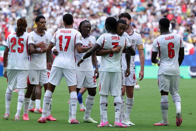 FIFA World Cup, WM, Weltmeisterschaft, Fussball 2026 3rd place playoff - France vs England Bukayo Saka of England (C) celebrates with his teammates after scoring the 0-4 goal during the FIFA World Cup 2026 3rd place playoff match France against England, in Miami, Florida, USA, 18 July 2026. MIAMI United States  Copyright: xCRISTOBALxHERRERA-ULASHKEVICHx