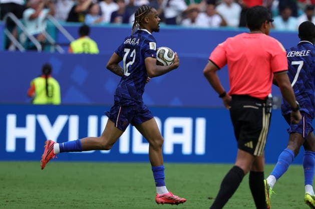 FIFA World Cup, WM, Weltmeisterschaft, Fussball 2026 3rd place playoff - France vs England Bradley Barcola of France celebrates scoring the 2-4 goal during the FIFA World Cup 2026 3rd place playoff match France against England, in Miami, Florida, USA, 18 July 2026. MIAMI United States  Copyright: xCRISTOBALxHERRERA-ULASHKEVICHx