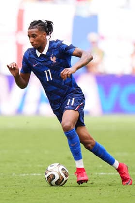 France v England: Bronze Medal Match - FIFA World Cup, WM, Weltmeisterschaft, Fussball 2026 Michael Olise of France runs with the ball during the FIFA World Cup 2026 Bronze Medal Match match between France and England at Miami Stadium on July 18, 2026 in Miami Gardens, United States. Miami Gardens FL United States  Copyright: xJosexBretonx originalFilename:bretonhernandez-franceve260718_nptPG.jpg