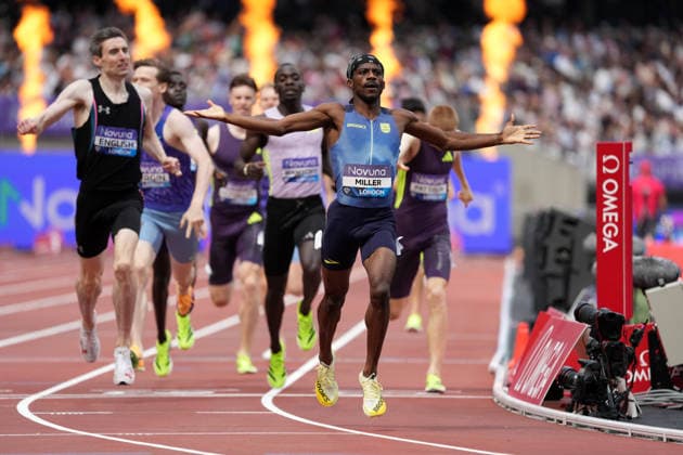 Sport Themen der Woche KW29 Track and Field: London Athletics Meet Brandon Miller (USA) celebrates after winning the 800m in 1:42.19 during the London Athletics Meet at London Stadium at Queen Elizabeth Olympic Park. London England United States EDITORIAL USE ONLY Copyright: xImagexofxSportx ImagexofxSportx iosphotos415104