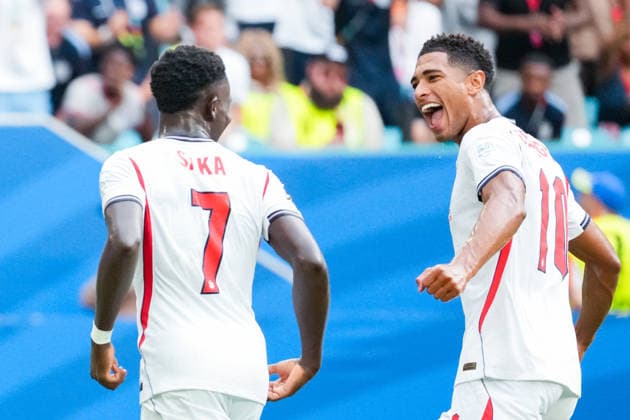 Bukayo Saka of England (L) and Jude Bellingham of England (R) celebrate the team s fifth goal during a FIFA Men’s World Cup 2026 Bronze Final football match between France and England at Miami Stadium, in Miami Gardens on July 18th 2026 (Photo by Alexandra Fechete SPP)  Copyright: xAlexandraxFechete SPPx Sportspressphoto_SPR193136