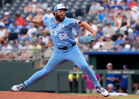 July 18, 2026: Royals starting pitcher Randy Dognak delivers a pitch in the 1st inning against the Padres at Kauffman Stadium Kansas City, Missouri. CSM. Kansas City United States - ZUMAc04_ 20260718_zma_c04_020 Copyright: xJonxRobichaudx