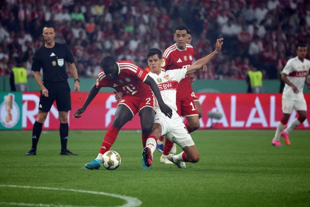 23.05.26 DFB-Pokal Finale 2026 FC Bayern München - VfB Stuttgart Deutschland, Berlin, 23.05.2026, Fussball, Saison 2025 2026, DFB-Pokal Finale 2026 Berlin, FC Bayern München - VfB Stuttgart: v.l. Dayot Upamecano (FC Bayern München), Chema Andres (VfB Stuttgart).