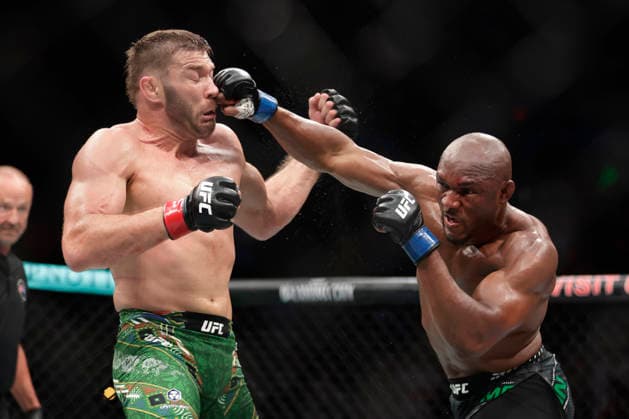 July 18, 2026, Oklahoma City, Oklahoma, United States: DRICUS DU PLESSIS and KAMARU USMAN fight in a 5-round Middleweight Main Event bout at UFC Fight Night OKC at the Paycom Center in Oklahoma City, OK. UFC Fight Night Oklahoma City  - ZUMAs346 20260718_zsp_s346_039 Copyright: xAlejandroxSalazarx
