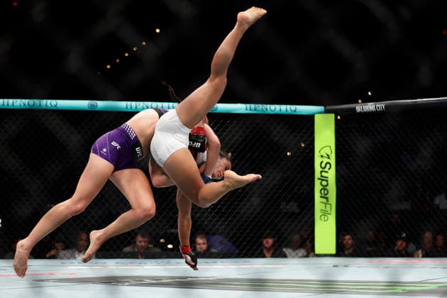 July 18, 2026, Oklahoma City, Oklahoma, United States: TOMMY MCMILLEN and ALBERTO MONTES fight in their 3-round Featherweight bout at UFC Fight Night OKC at the Paycom Center in Oklahoma City, OK. UFC Fight Night Oklahoma City  - ZUMAs346 20260718_zsp_s346_040 Copyright: xAlejandroxSalazarx
