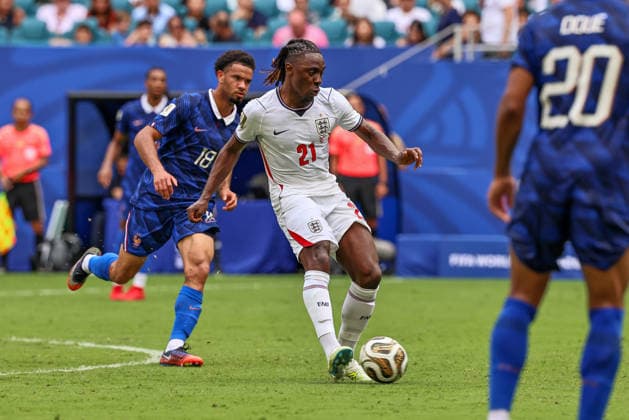 MIAMI GARDENS, FL - JULY 18: Eberechi Eze 21 of England controls a ball during a FIFA World Cup, WM, Weltmeisterschaft, Fussball 26 Bronze Final match between France and England on July 18,2026 at Miami Stadium, in Miami Gardens, Fla.(Photo by Chris Arjoon Icon Sportswire) SOCCER: JUL 18 FIFA World Cup 26 Bronze Final - France v England EDITORIAL USE ONLY Icon26071800000057