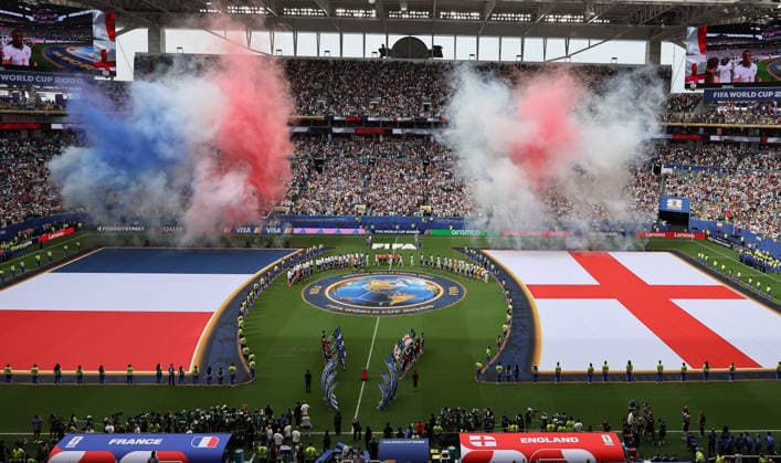 (260719) -- MIAMI, July 19, 2026 -- Referees, players of France and England are seen before the bronze final match between France and England at the 2026 FIFA World Cup, WM, Weltmeisterschaft, Fussball in Miami, the United States, July 18, 2026. ) (SP)U.S.-MIAMI-FOOTBALL-FIFA WORLD CUP-BRONZE FINAL-FRA VS ENG ZhangxFengguo 