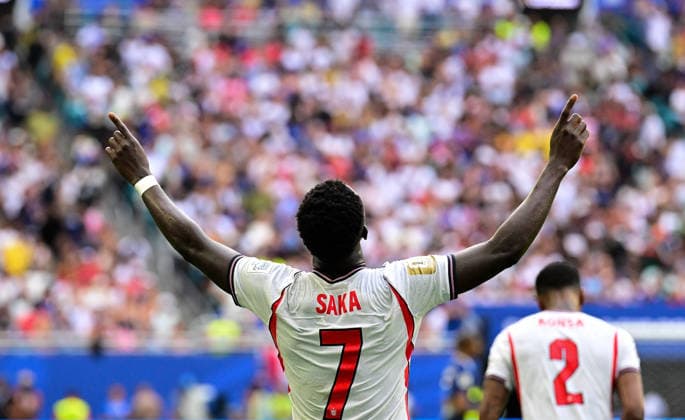 (260719) -- MIAMI, July 19, 2026 -- Bukayo Saka of England celebrates scoring his third goal during the bronze final match between France and England at the 2026 FIFA World Cup, WM, Weltmeisterschaft, Fussball in Miami, the United States, July 18, 2026. ) (SP)U.S.-MIAMI-FOOTBALL-FIFA WORLD CUP-BRONZE FINAL-FRA VS ENG ChenxYichen 