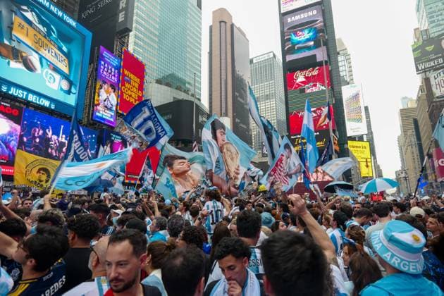New York, NY- July 18: Argentina National Football Team Fans Gather and Celebrate World Cup Game in Times Square New York City for World Cup Final on July 18, 2026 Credit: Camara Porter Argentina National Football Team Fans In NYC  - ZUMAa123 0862052910st Copyright: xAdMediax