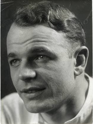 Hanne Sobeck, Fußballer, Hertha BSC, Berlin, 1900-1989, Idol, Nahaufnahme eines lächelnden Mannes, Dr. Peter Weller, um 1935 Hanne Sobeck, soccer player, Hertha BSC, Berlin, 1900-1989, idol, close-up of a smiling man, Dr. Peter Weller, around 1935 Copyright: imageBROKER BodoxNiemann iblbni18477518.jpg